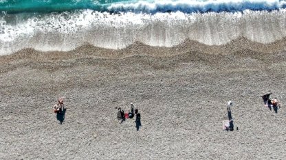 Antalya'da bir gün arayla yaz ve kış yaşandı