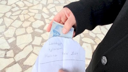 Aydın'da cami tuvaletini kullanan bir şahıs, notla birlikte para bıraktı