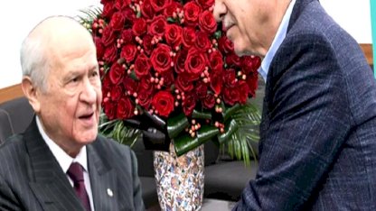 Bahçeli’den Cumhurbaşkanı Erdoğan'a 72 güllü yaş hediyesi