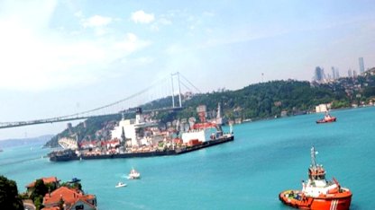 Boğazlardan geçen yıl 85 bine yakın gemi geçti