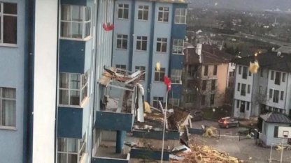 Düzce’de çatısı hasar gören okulda eğitime 1 gün ara!