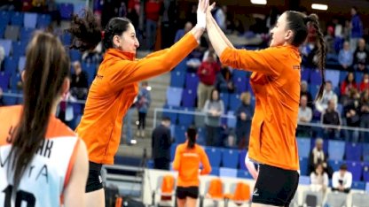 Eczacıbaşı, Numia Vero Volley'e şans tanımadı