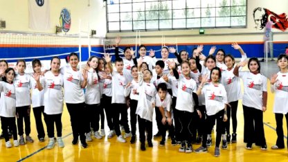 Fabrika Voleybol Ankaralı çocukları fileyle tanıştırdı