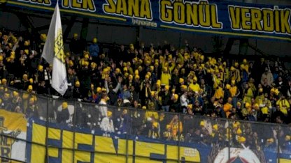 Fenerbahçe’den Kocaelispor maçında taraftarına sarı bere