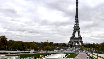 Fransa'nın başkenti Paris'te jandarmayı bıçakla tehdit eden kişi öldürüldü