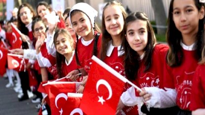 İkinci dönem bugün başlıyor: Okullarda “Bayrak Sevgisi” vurgulanacak