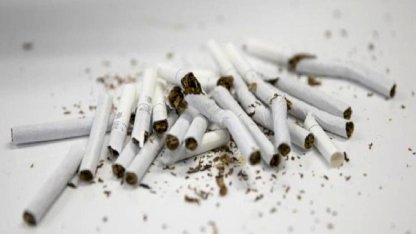 İngiltere'de özel araçlarda sigara yasağı hazırlığı