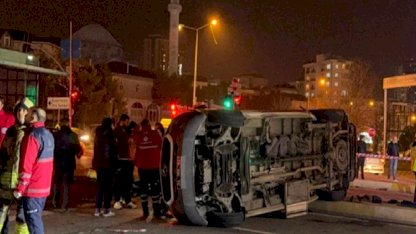 İstanbul'da ambulans ile otomobil çarpıştı: Geçiş üstünlüğü kuralları yeniden gündemde