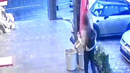 İstanbul'da Türk bayrağını bulunduğu yerden indiren şüpheli yakalandı