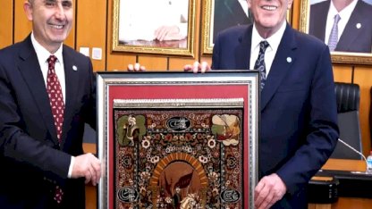 İYİ Parti Kocaeli’den Genel Başkan Dervişoğlu’na anlamlı hediye