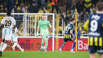 Mert Günok, 3905 gün sonra Kadıköy'de kaleyi korudu!