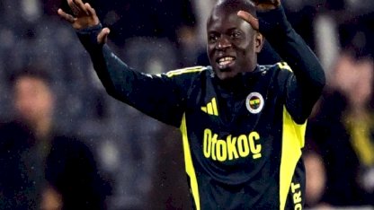 N'Golo Kante, Fenerbahçe taraftarına ilk üçlüsünü çektirdi