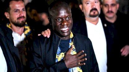 N'Golo Kante’yi bekleyen Fenerbahçeliler çıktığı çardak çöktü