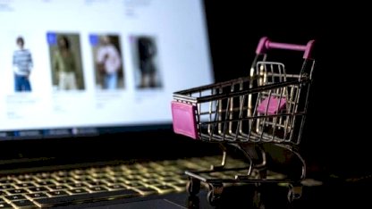 Ramazan ayında haneler ekonomik alışveriş için e-ticarete yöneliyor