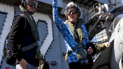 Trump'ın Temsilcisi Witkoff ile damadı Kushner, Lincoln önünde poz verdi