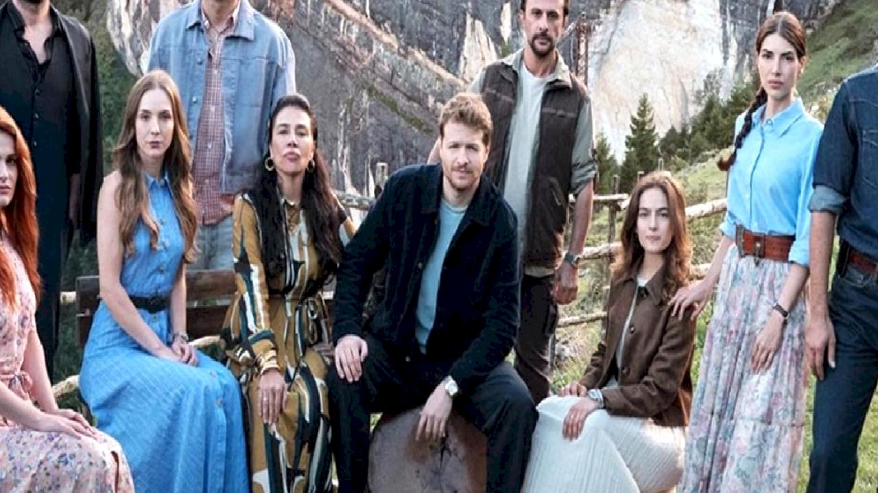 Taşacak Bu Deniz'in Zarife'si ilk o isme teklif edilmiş! Reddetme sebebi...