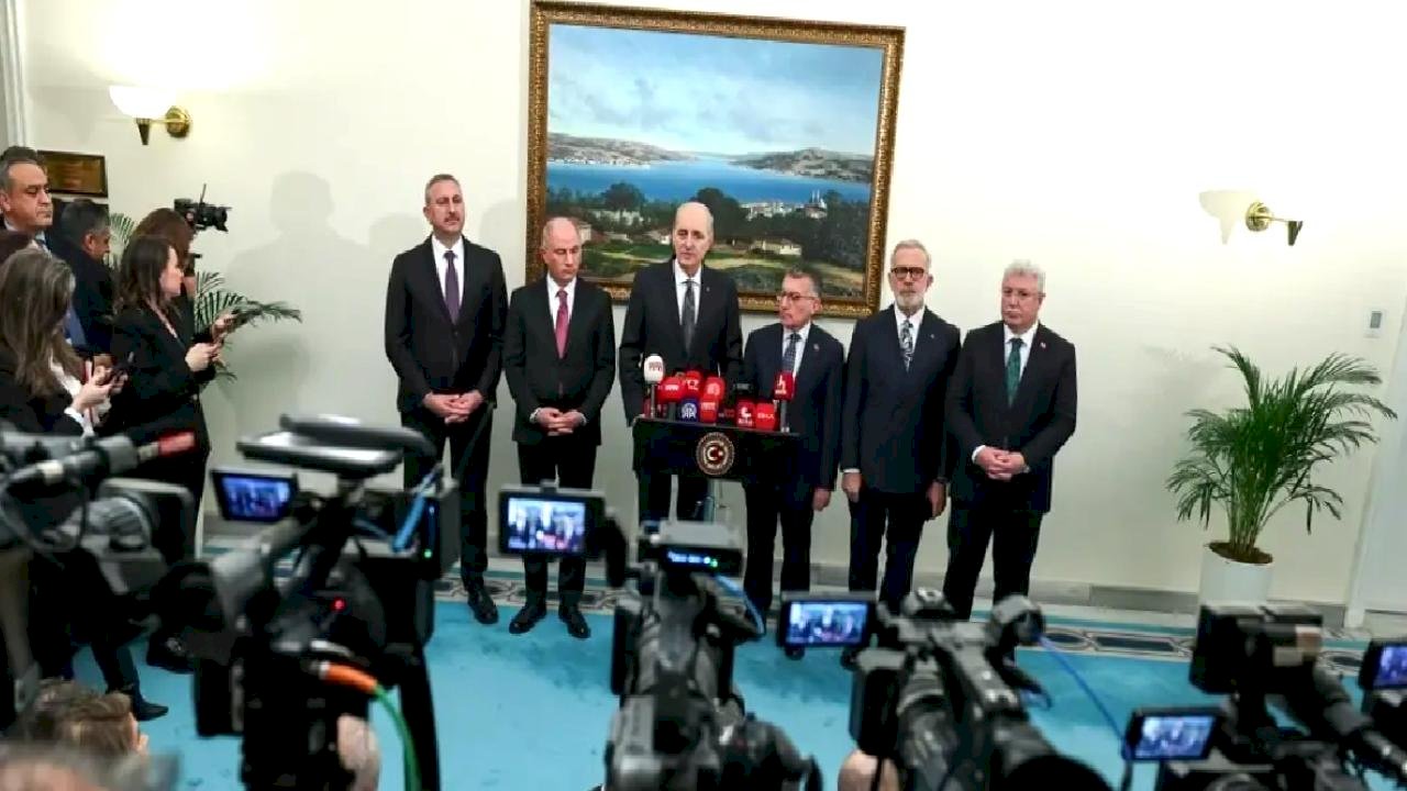 TBMM Başkanı Kurtulmuş, AK Parti Grubu'nu ziyaret etti