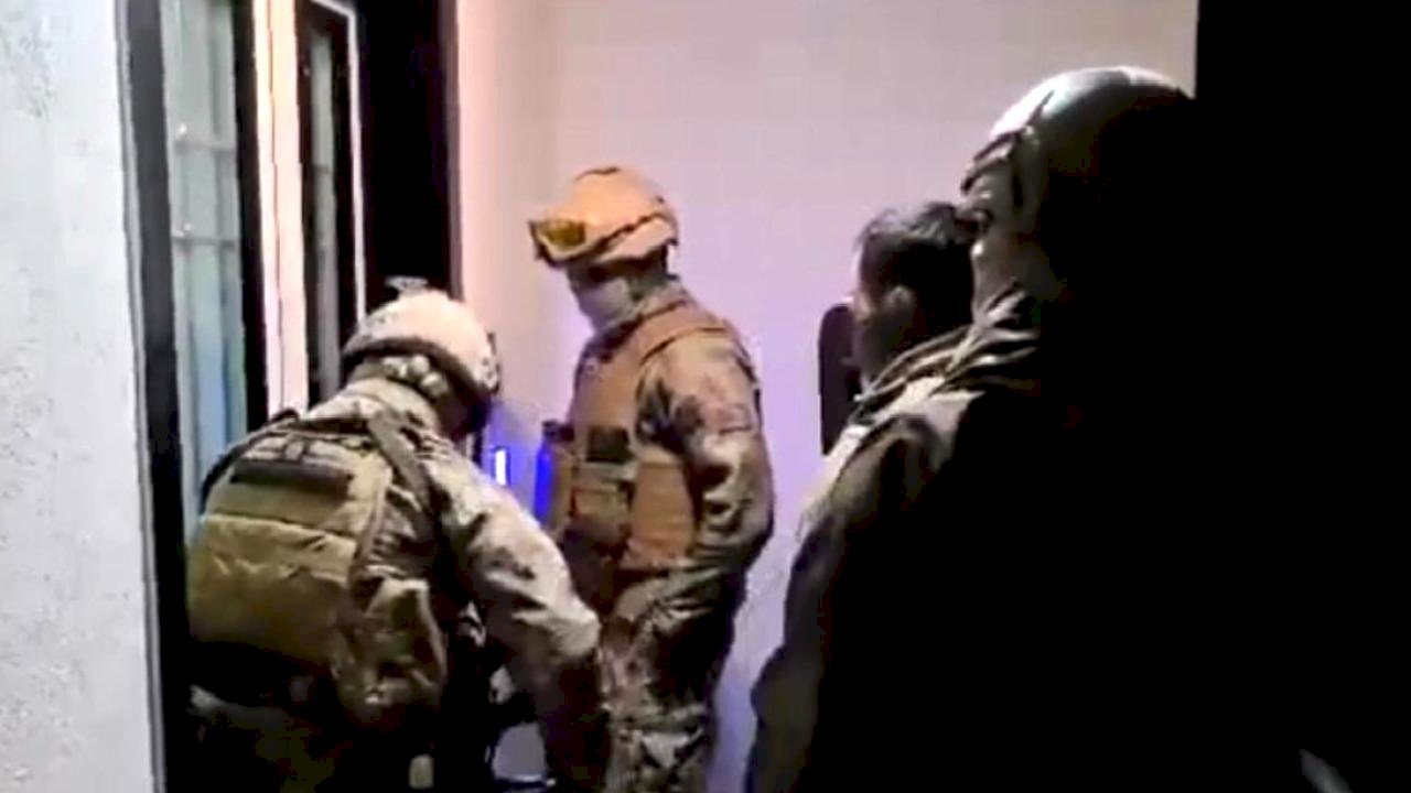 Tekirdağ'da kendilerini büyüdü ve medyum olarak tanıtanlara operasyon