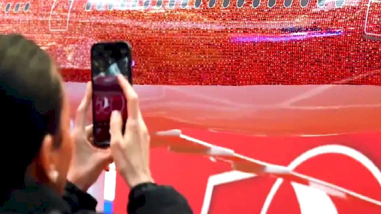 THY'den 500’üncü uçak gururu... 100 bin çalışanın fotoğrafı gökyüzünde