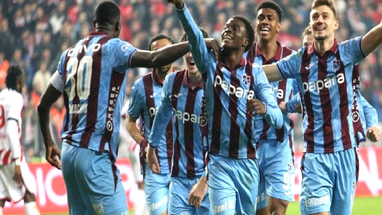 Trabzonspor 3 puanı 3 golle aldı