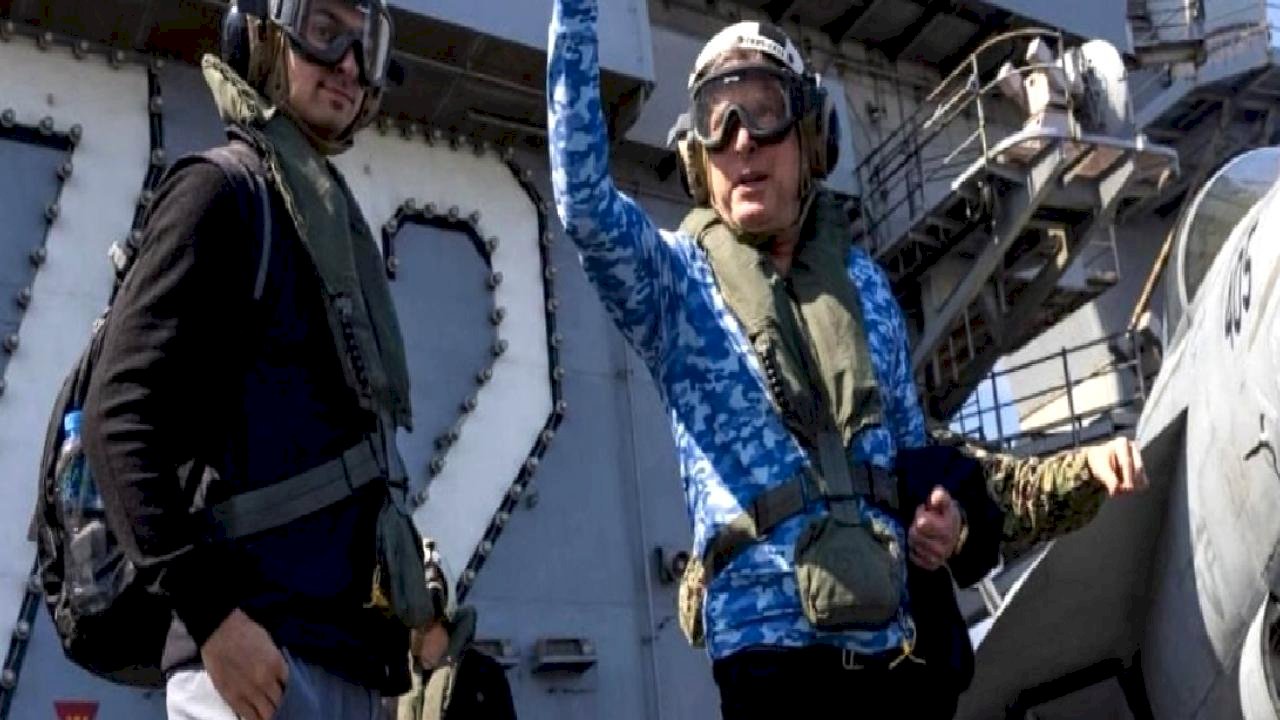 Trump'ın Temsilcisi Witkoff ile damadı Kushner, Lincoln önünde poz verdi