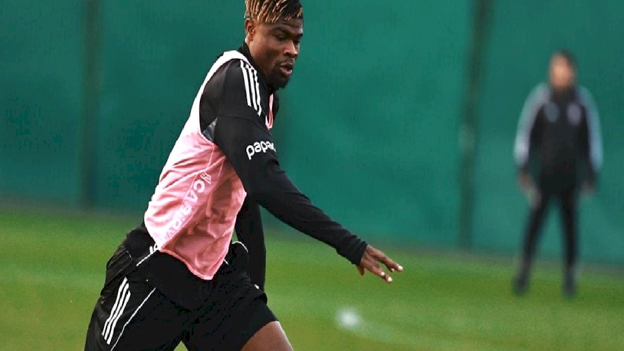 Vitor Pereira'dan Emmanuel Agbadou'ya övgü dolu sözler!