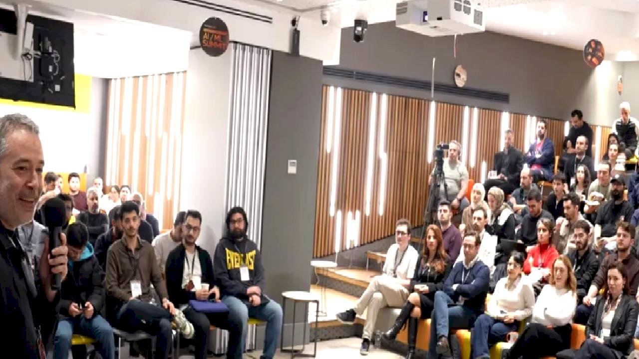 Yeni Nesil Yapay Zeka  'AI Agent' Dünyasına Yolculuk