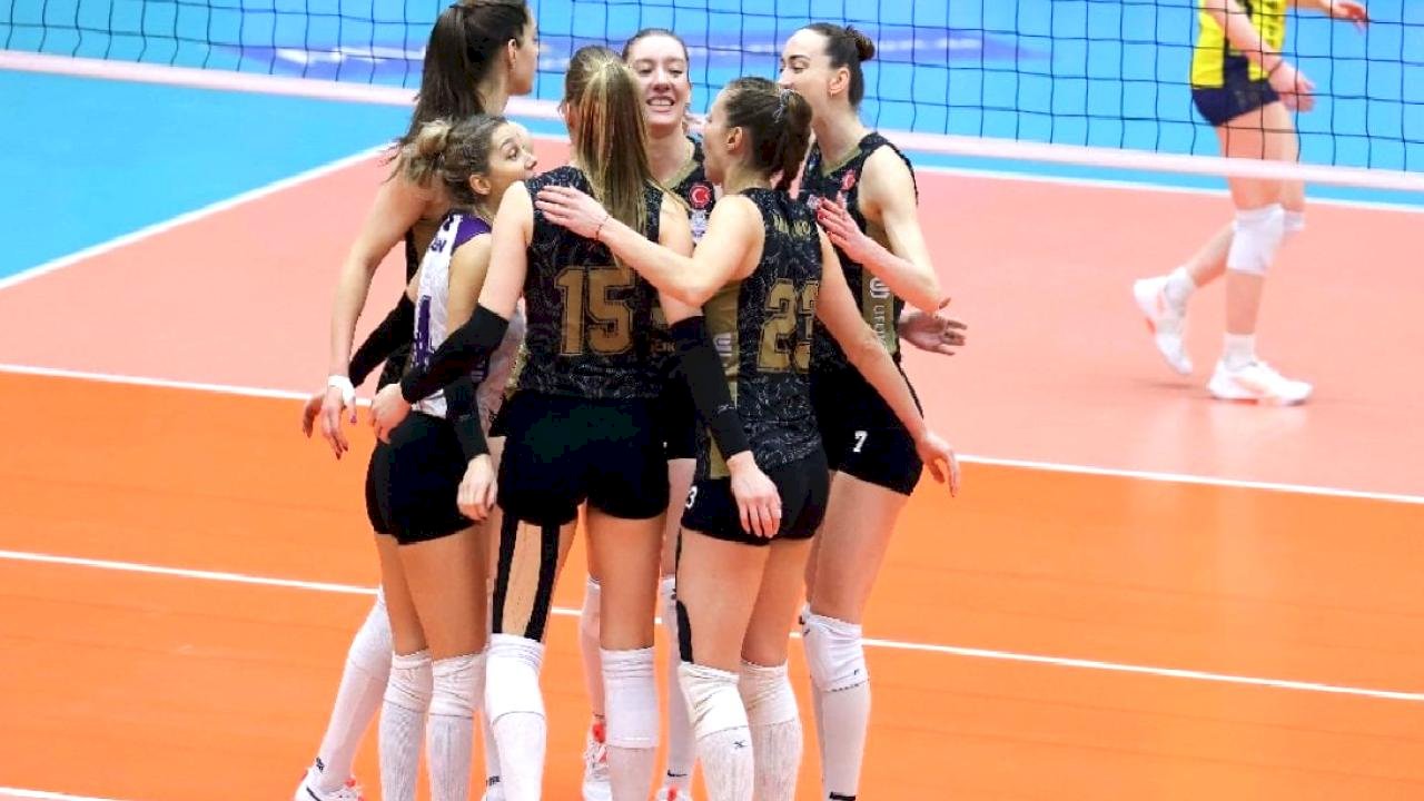 Zeren Spor, Palmberg Schwerin'i devirdi