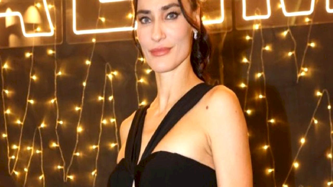 12 yıllık evlilik bitti! Oyuncu Saadet Işıl Aksoy tek celsede boşandı