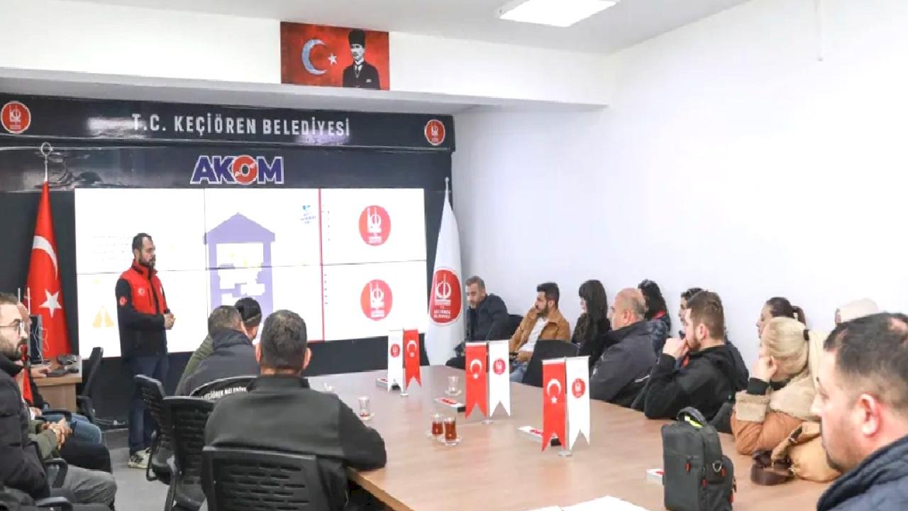 Ankara Keçiören Belediyesi’nden personele yangın söndürme eğitimi