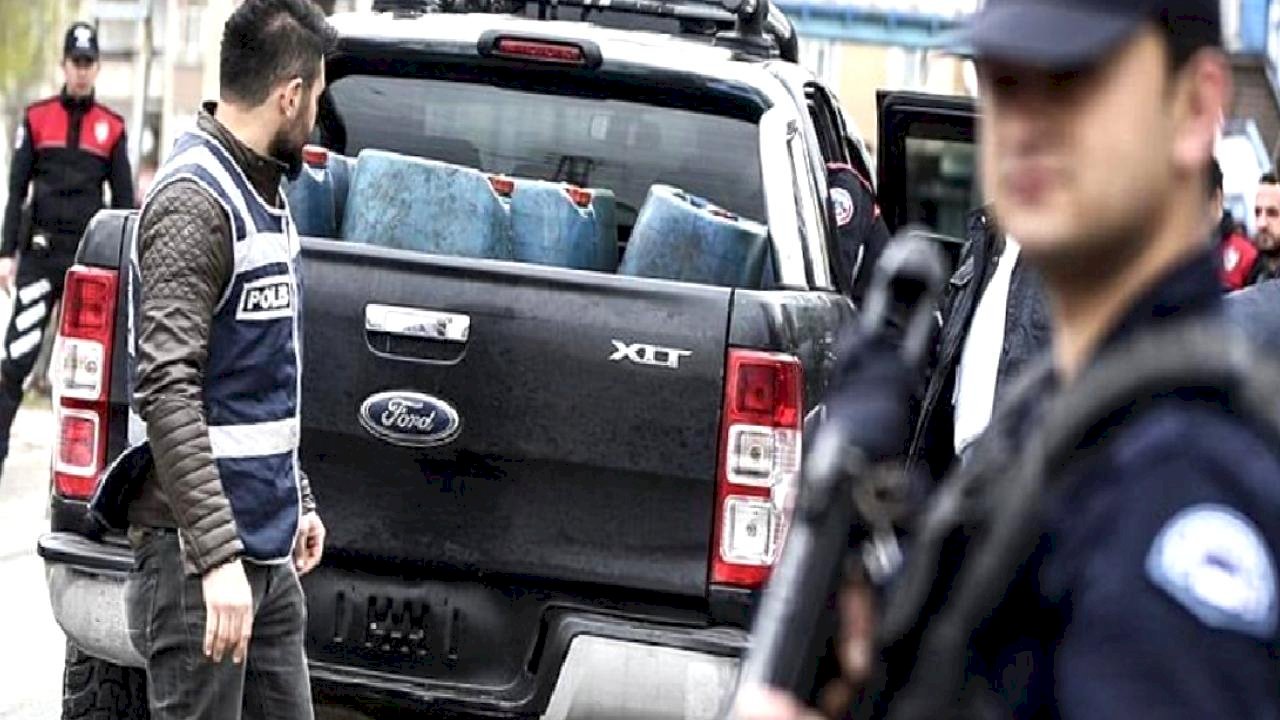 Ankara'da sosyal medyada, 'silahlı fotoğraf' paylaşanlara operasyon: 26 kişi gözaltında