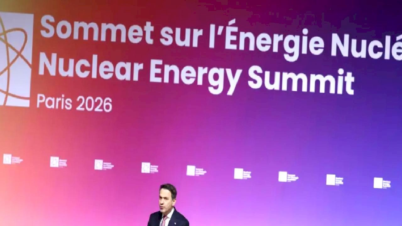 Bakan Bayraktar, Paris'te 2'nci Nükleer Enerji Zirvesi'ne katıldı