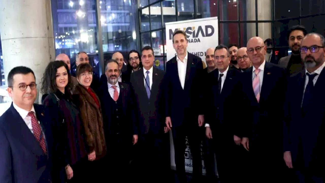 Bakan Bayraktar Toronto'da