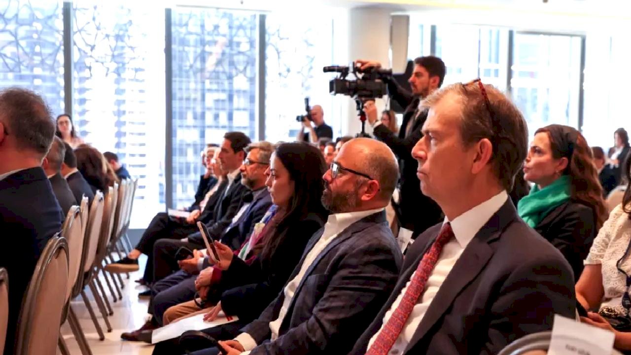 Bakan Kurum'dan ABD'de STK temsilcilerine iklim değişikliğine karşı ortak sorumluluk çağrısı