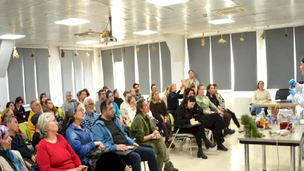 Balıkesir’de BAÇEM’in “Ayın Atölyesi” ilgi odağı oldu