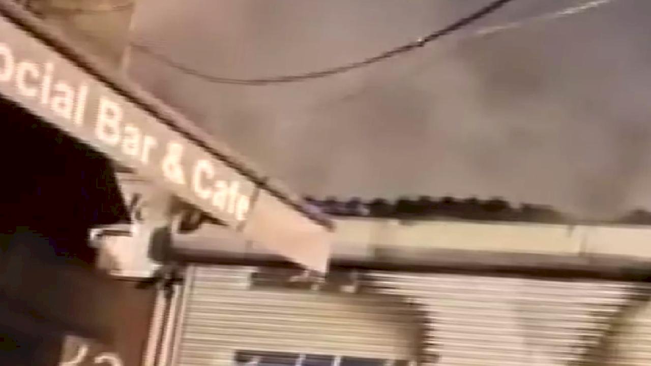 Beyoğlu'nda Yangın Panik Yarattı