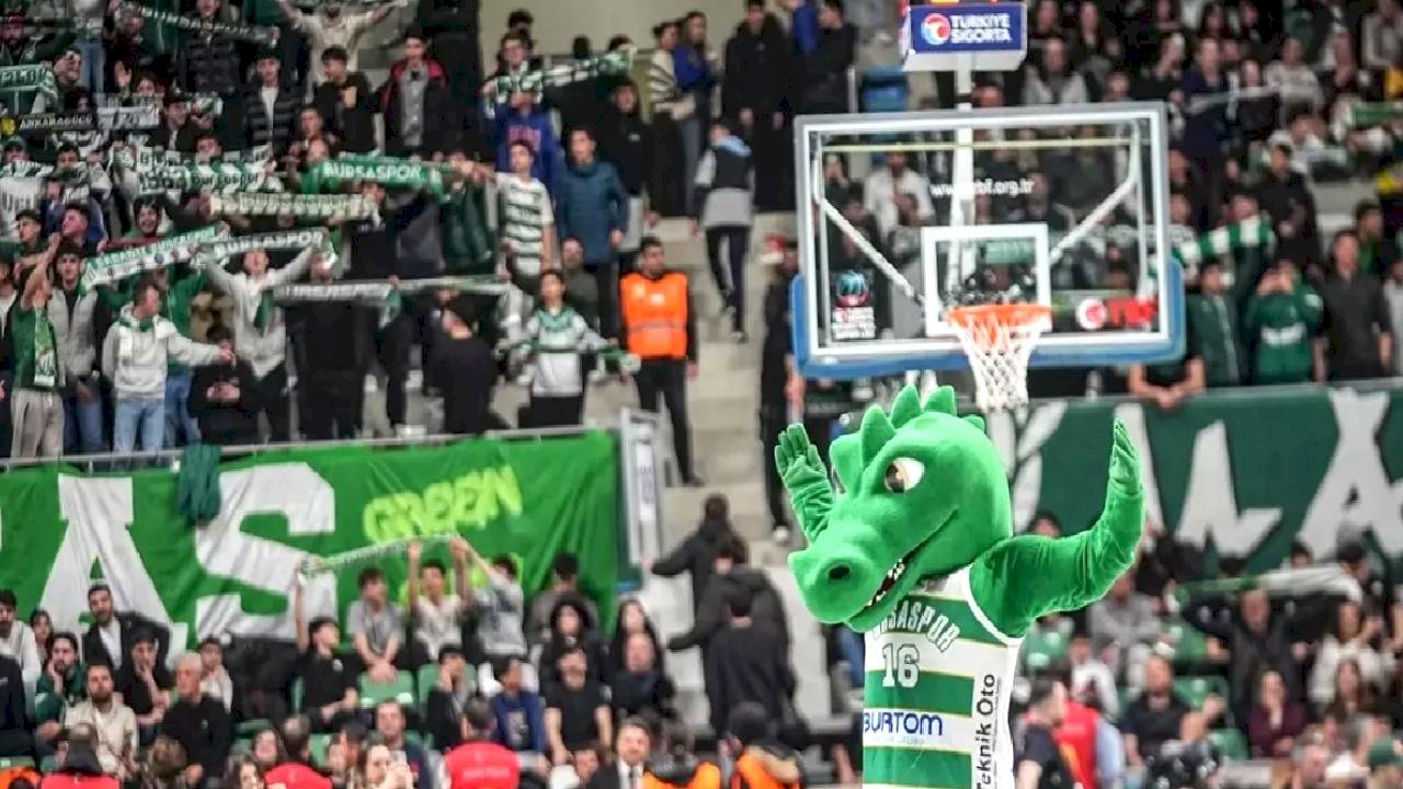 Bursaspor, Fenerbahçe'yi Geçti