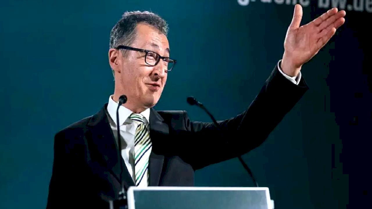 Cem Özdemir Baden-Württemberg Başbakanı