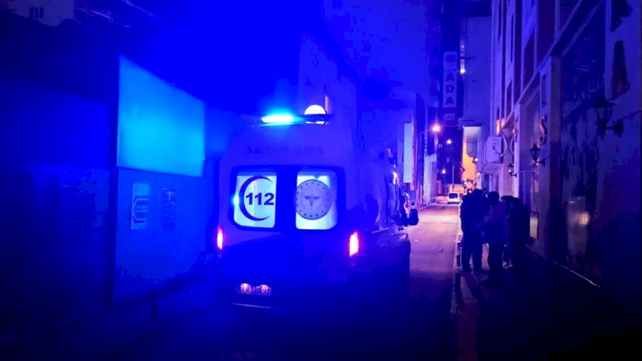 Çorum'da Yan Bakma Kavgası: 1 Yaralı