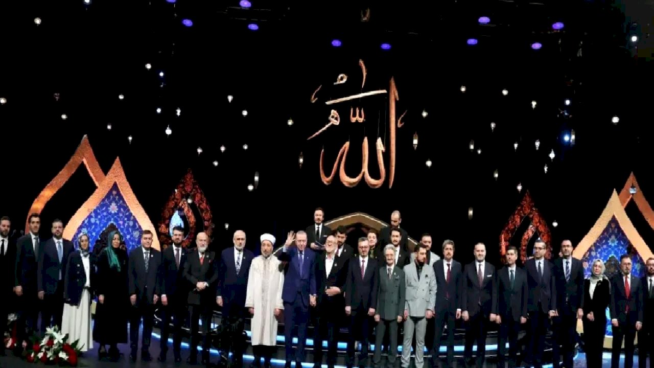 Cumhurbaşkanı Erdoğan: Bizi sürüklemek istedikleri karamsarlık girdabına düşmeyeceğiz