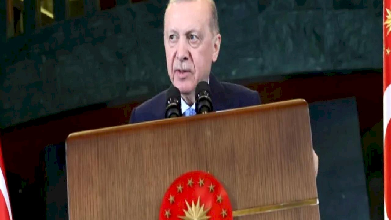 Cumhurbaşkanı Erdoğan: Gazetecilik hakikatin peşinde toplumun pusulasıdır