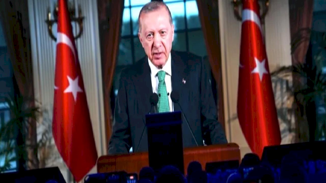 Cumhurbaşkanı Erdoğan STRATCOM Zirvesi’nden dünya barışı mesajı verdi