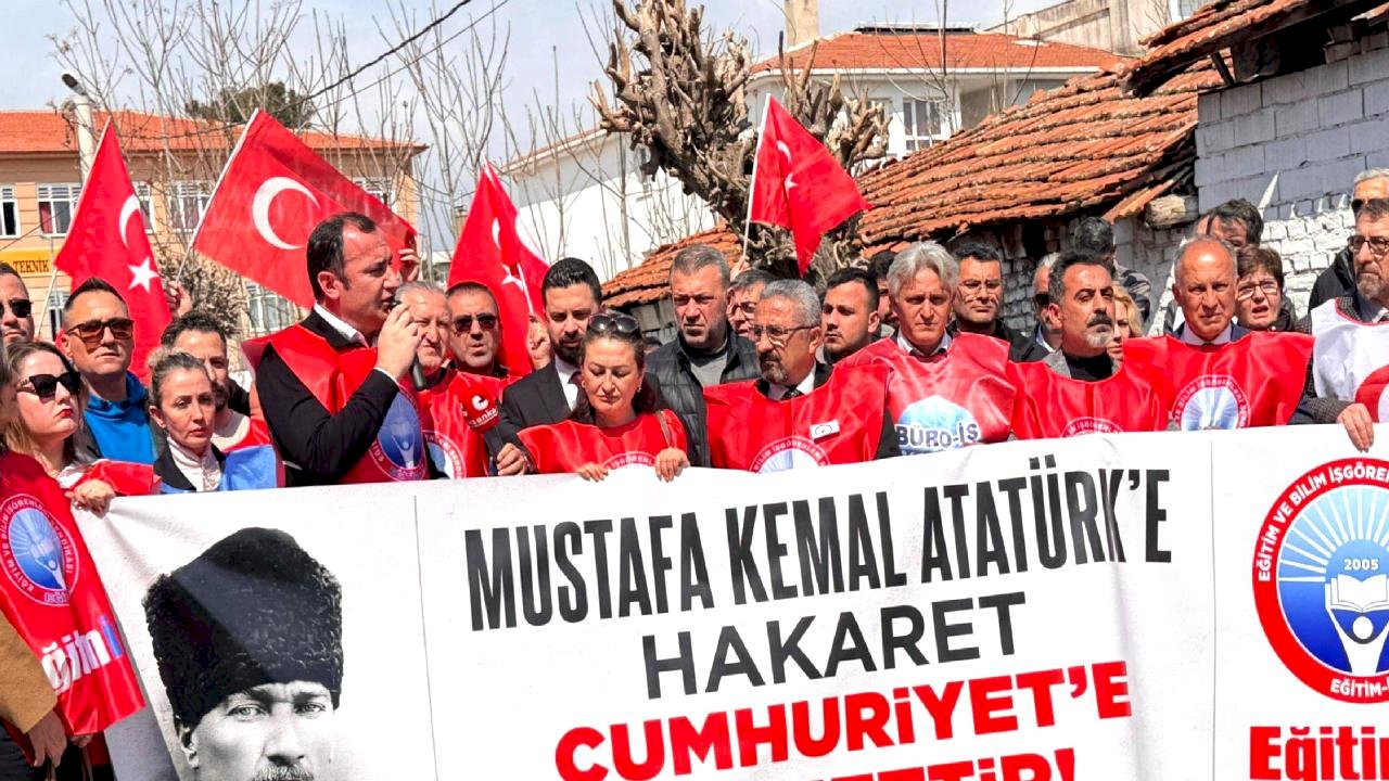 Cumhuriyetçi Öğretmeni Hedef Gösterenlere Teslim Olmayacağız!