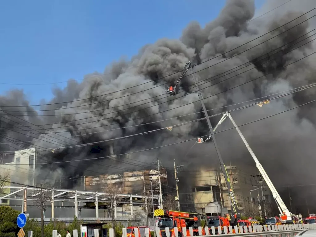 Daejeon'da Fabrika Yangını: 10 Ölü, 59 Yaralı