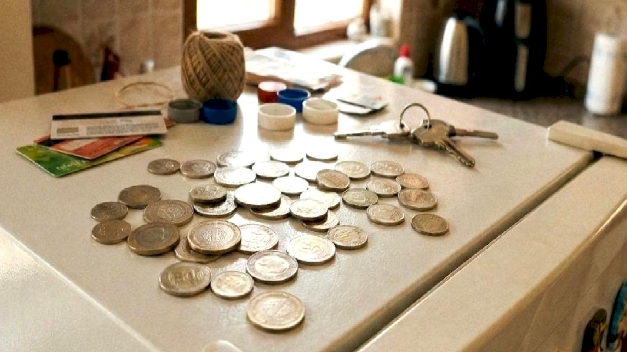 Değişik Feng Shui ritüeli: Buzdolabının üstüne bozuk para koymak