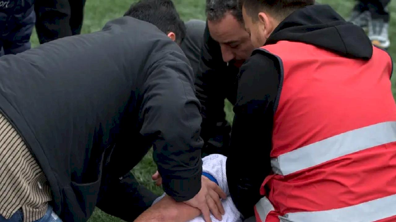 Dili boğazına kaçan takım arkadaşlarına üzülünce oyuna devam edemediler