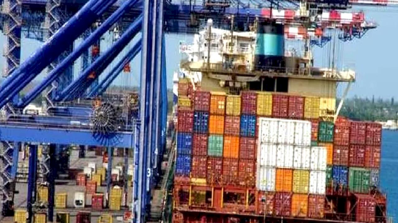 Dış ticarette ihracat birim değeri artarken miktar azaldı