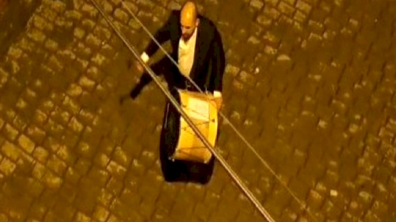 Eşref’le Sahur Vakti Tez Geldi