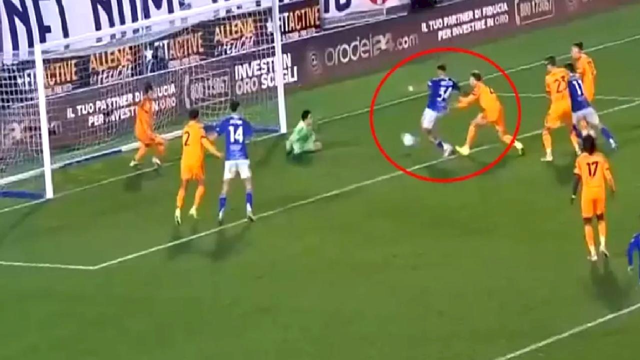 Fenerbahçe apar topar göndermişti! Yeni takımında kral gibi