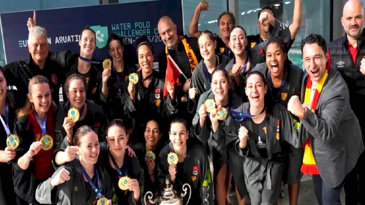 Galatasaray ve Göztepe'den Tarihi Sutopu Başarısı